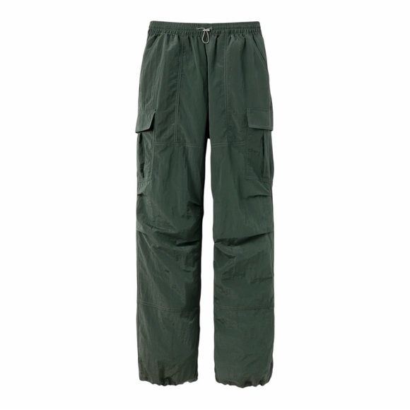 UGG Pants - UGG Dark Green Cargo Pants – Women’s Medium